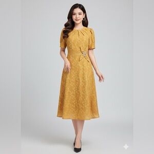 Elegant Gold Women's Dress